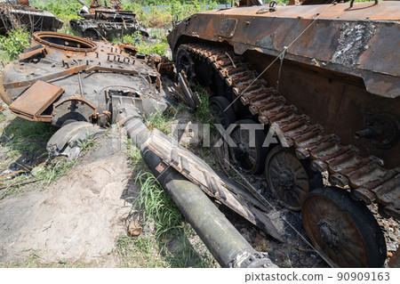 War in Ukraine - destroyed military hardware 90909163