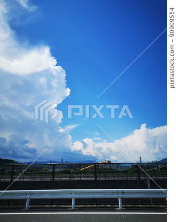 雲,藍天,夏路,美景,自然,歸途,日常風景 雲,藍天,夏路,美景,自然,歸途,日常風景 90909554