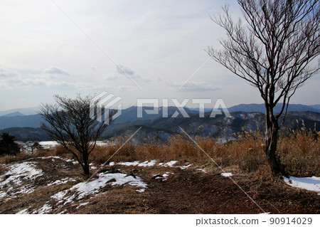 View toward Rurikei Onsen from Miyama-Rurikei Hiking Trail View toward Rurikei Onsen from Miyama-Rurikei Hiking Trail 90914029