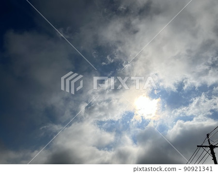 天空和電線桿 天空和電線桿 90921341