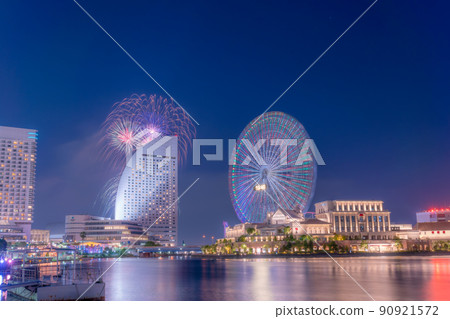 橫濱港節 2022 港未來夜景和煙花比賽 久違的欣賞真正的煙花 90921572