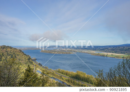 哥倫比亞河峽谷國家 Sinic 地區景觀 90921895