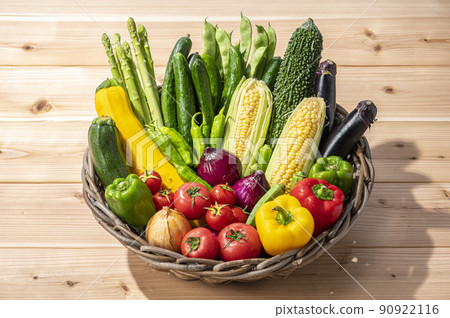 Summer vegetables in a basket 90922116
