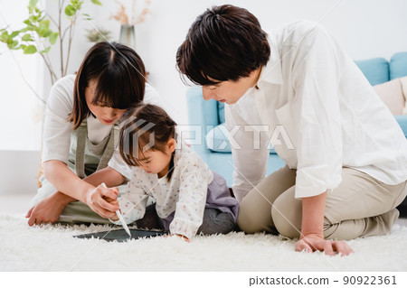 Parent and child tablet drawing Parent and child tablet drawing 90922361