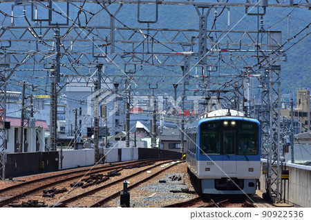 Hanshin 5550 series jet car arriving at Koshien Hanshin 5550 series jet car arriving at Koshien 90922536
