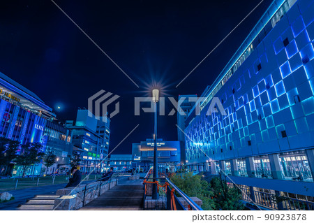 Himeji Station at night 90923878