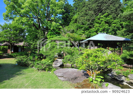 [Ehime Prefecture] Fresh green former Hirose residence Yasushido 90924623