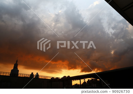 火燒雲 90926730