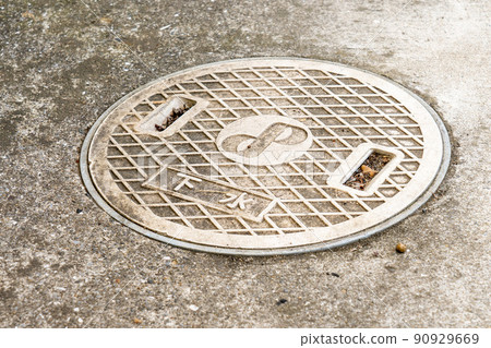 Pressure-resistant lid for sewage in a house 90929669