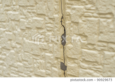 房屋外牆漆變質剝落 90929673