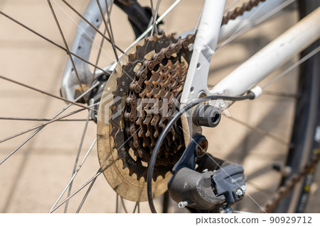 Rusted gear and chains on your bike 90929712