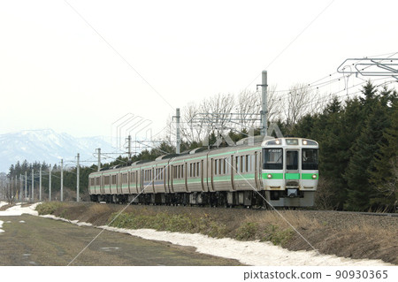Gakuentoshi Line, Tadanuma Line, ordinary train 721 series running with Mt. Teine in the background Gakuentoshi Line, Tadanuma Line, ordinary train 721 series running with Mt. Teine in the background 90930365