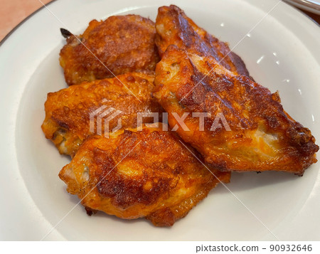 香脆炸雞翅 香脆炸雞翅 90932646