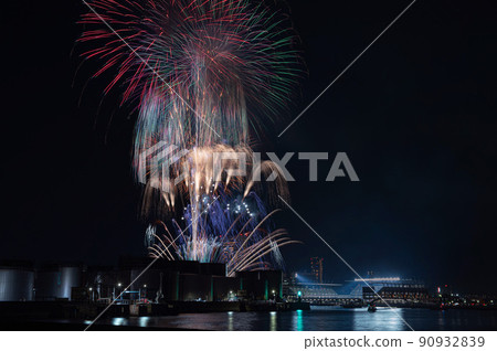 Kitakyushu art fireworks 90932839