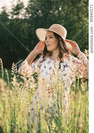 mid age woman mid age woman 90940571