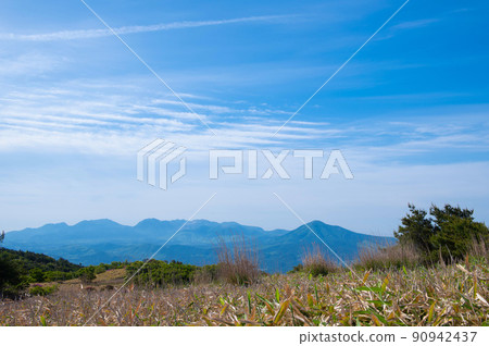 Mt. Mannen mountain climbing / view from the summit Mt. Mannen mountain climbing / view from the summit 90942437