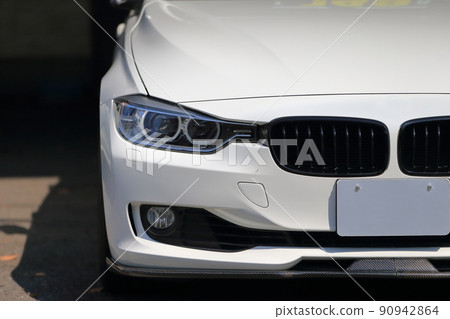 Car headlight image Car headlight image 90942864