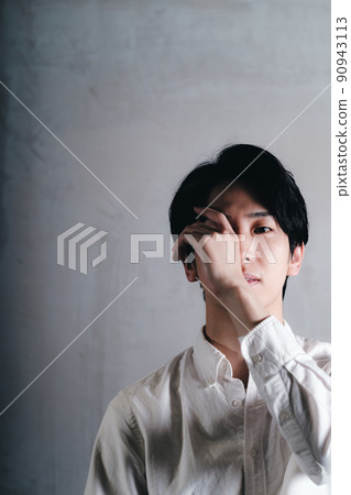 Men's portrait 90943113