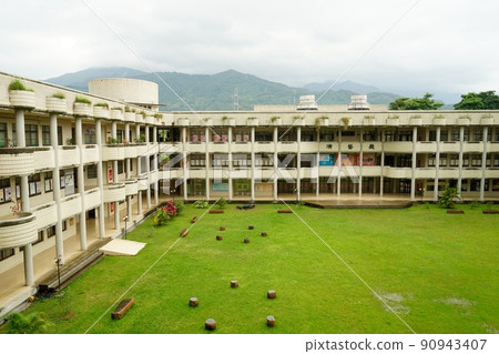 屏東科技大學 屏東科技大學 90943407