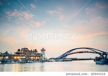 永安漁港夕陽 90943416