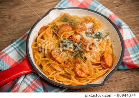 Italian pasta talian pasta made outdoors 90944374