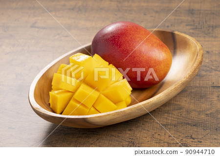 Miyazaki Mango (Dice Cut) 90944710