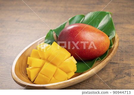 Miyazaki Mango (Dice Cut) Miyazaki Mango (Dice Cut) 90944713