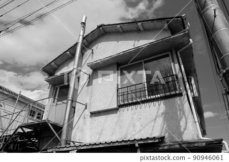 Old apartment Old apartment 90946061
