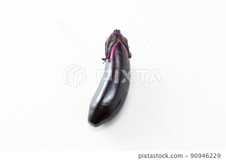 Eggplant white background 90946229
