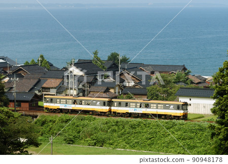 Noto Railway Noto Line Ushima-Koiji NT132 + NT123 Noto Railway Noto Line Ushima-Koiji NT132 + NT123 90948178