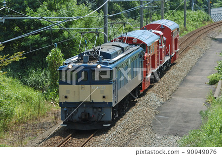 信越本線 Nihonki-Arai JR East EF64-42 + DD16-302(長野) 信越本線 Nihonki-Arai JR East EF64-42 + DD16-302(長野) 90949076