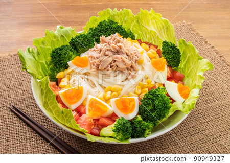 Salad Somen 90949327