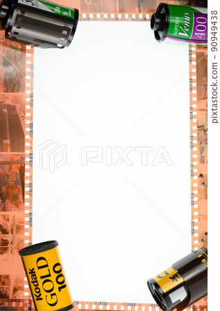 Films, negatives, silver halide cameras, retro cameras 90949438