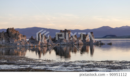 Tufa towers rock formation in Mono Lake. Sunny Sunrise Tufa towers rock formation in Mono Lake. Sunny Sunrise 90951112