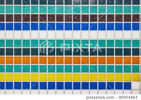 Small mosaic tiles decoarated wall detail 90954863