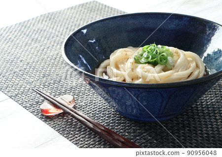 看起來很好吃的別緻烏冬面 看起來很好吃的別緻烏冬面 90956048