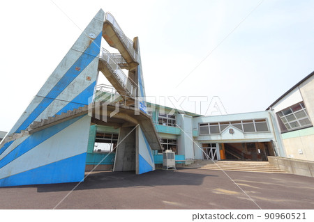 波江町的地震遺跡 Ukedo 小學遺址 波江町的地震遺跡 Ukedo 小學遺址 90960521