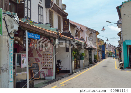 Malacca streets lined with cross-cultural buildings Malacca streets lined with cross-cultural buildings 90961114