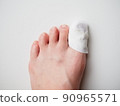 紗布，包紮婦女的腳趾。拇指受傷 90965571