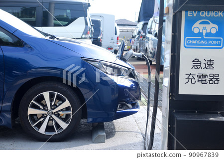 EV car charging 90967839