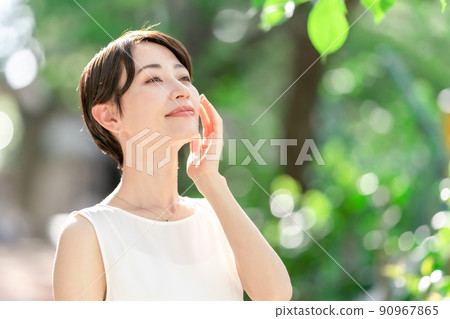 Beauty image Fresh green whitening summer Beauty image Fresh green whitening summer 90967865