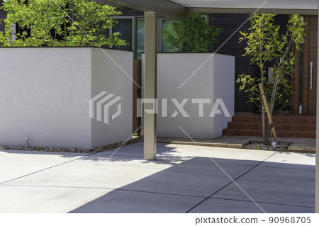 Residential approach with carport 90968705