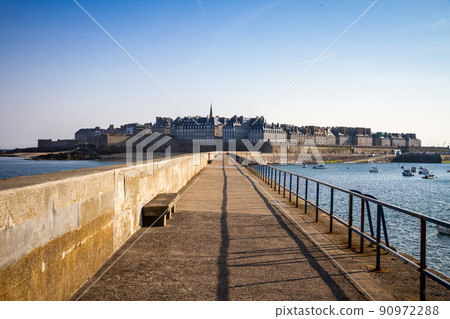 Saint-Malo city view from the lighthouse pier, Brittany, France 90972288
