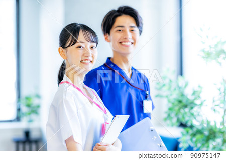Medical staff men and women Medical staff men and women 90975147