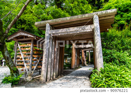 神奈川縣鎌倉市錢新井弁財天宇賀福神社-轄區內的鳥居群- 神奈川縣鎌倉市錢新井弁財天宇賀福神社-轄區內的鳥居群- 90976221