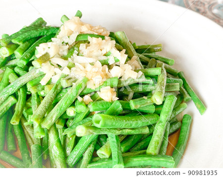 中國家常大蒜粉(黑眼豌豆大蒜熱沙拉) 中國家常大蒜粉(黑眼豌豆大蒜熱沙拉) 90981935