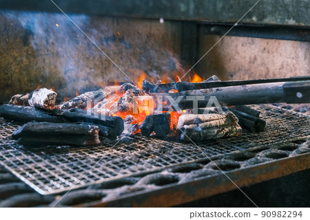 [BBQ] 炭火燒烤 03 90982294