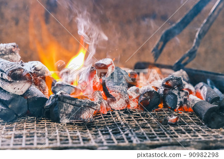 [BBQ] Charcoal barbecue 07 90982298
