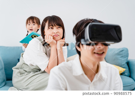 家庭時間VR不滿 家庭時間VR不滿 90988575