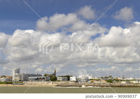 Royan, the department of Charente-Maritime and the region of New Aquitaine, France Royan, the department of Charente-Maritime and the region of New Aquitaine, France 90989037
